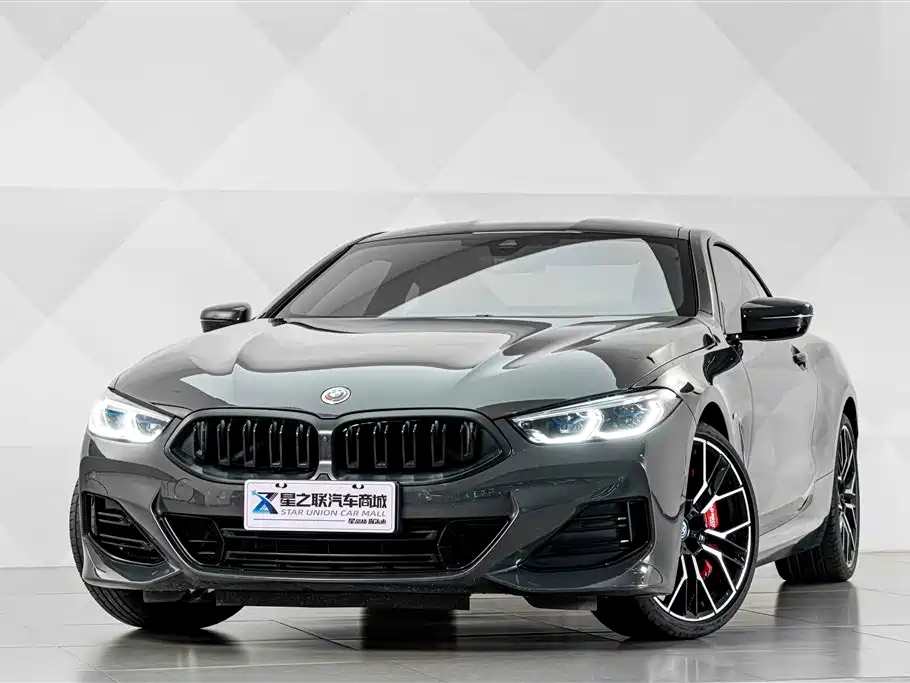 BMW 8 Series — фото 2