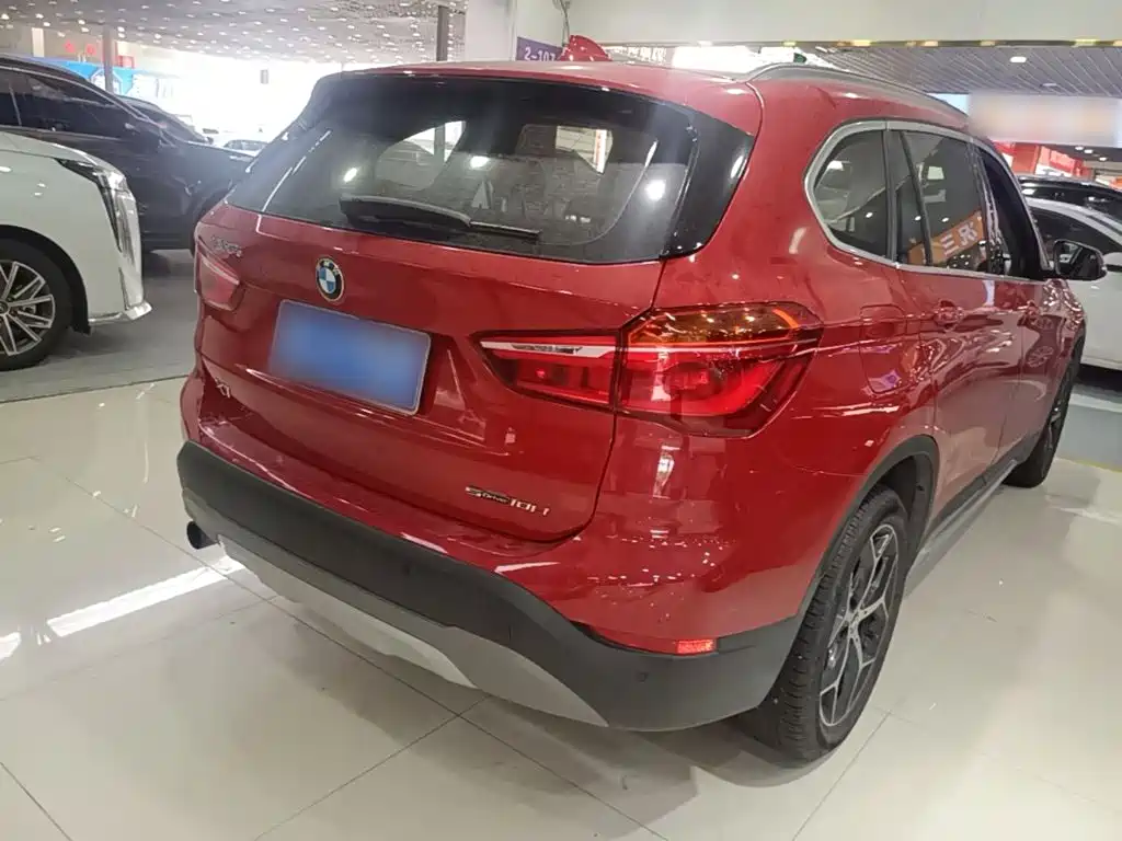BMW X1 — фото 7