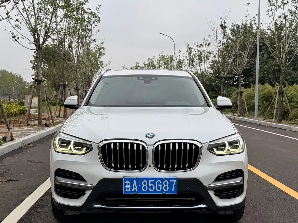 BMW X3 — фото 2