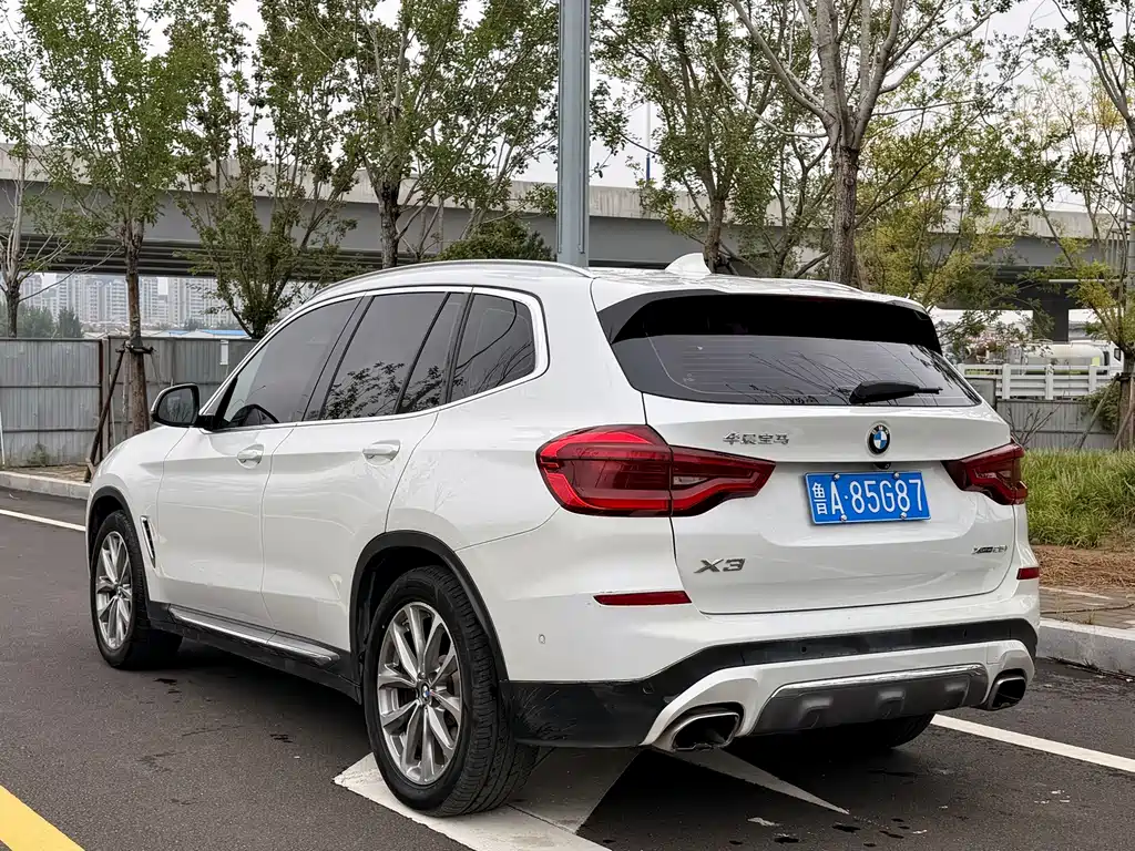 BMW X3 — фото 4