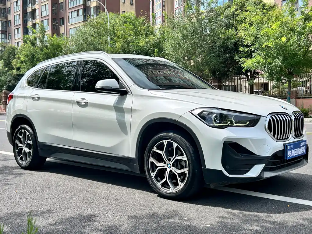 BMW X1 — фото 3