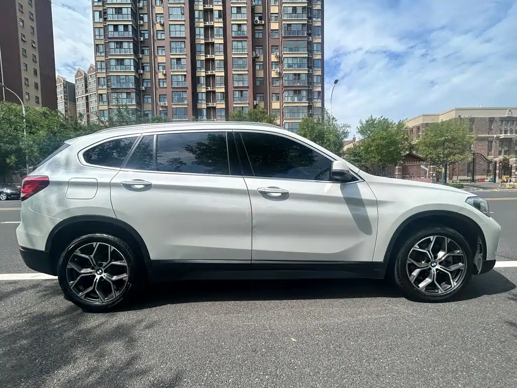 BMW X1 — фото 4