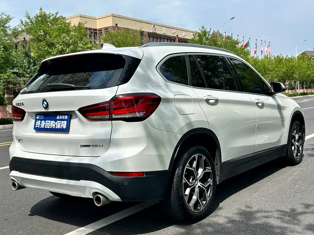 BMW X1 — фото 6