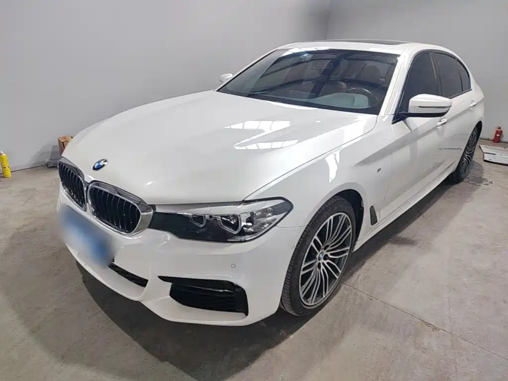 BMW 5 Series — фото 2