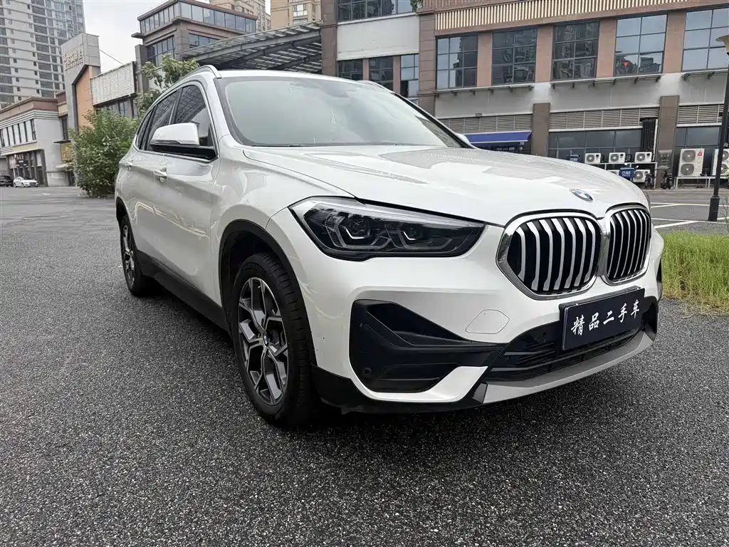 BMW X1 — фото 3
