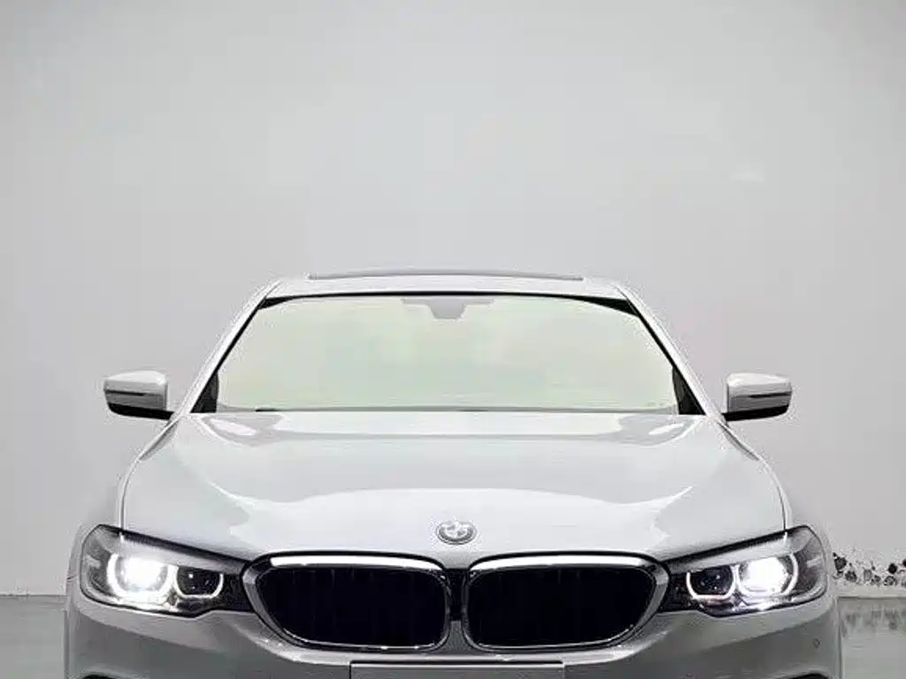 BMW 5 Series — фото 2