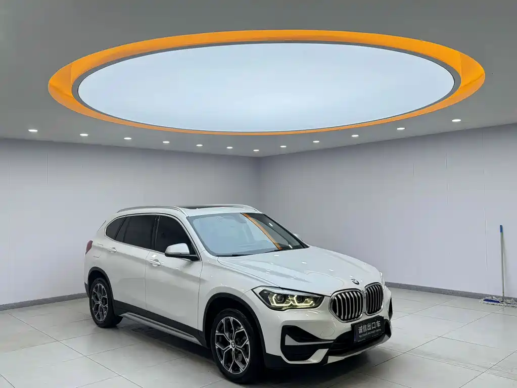 BMW X1 — фото 3