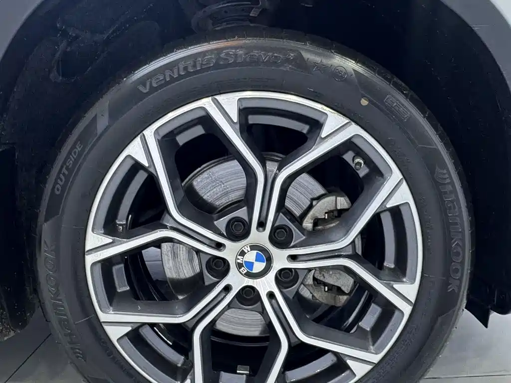BMW X1 — фото 23