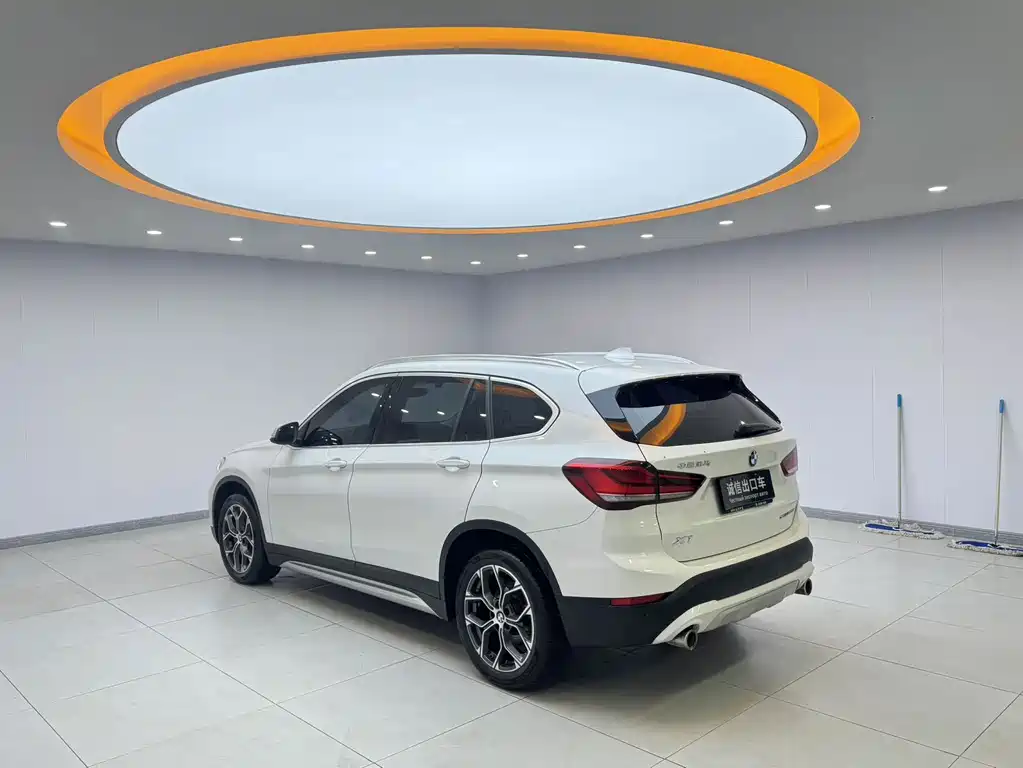 BMW X1 — фото 4