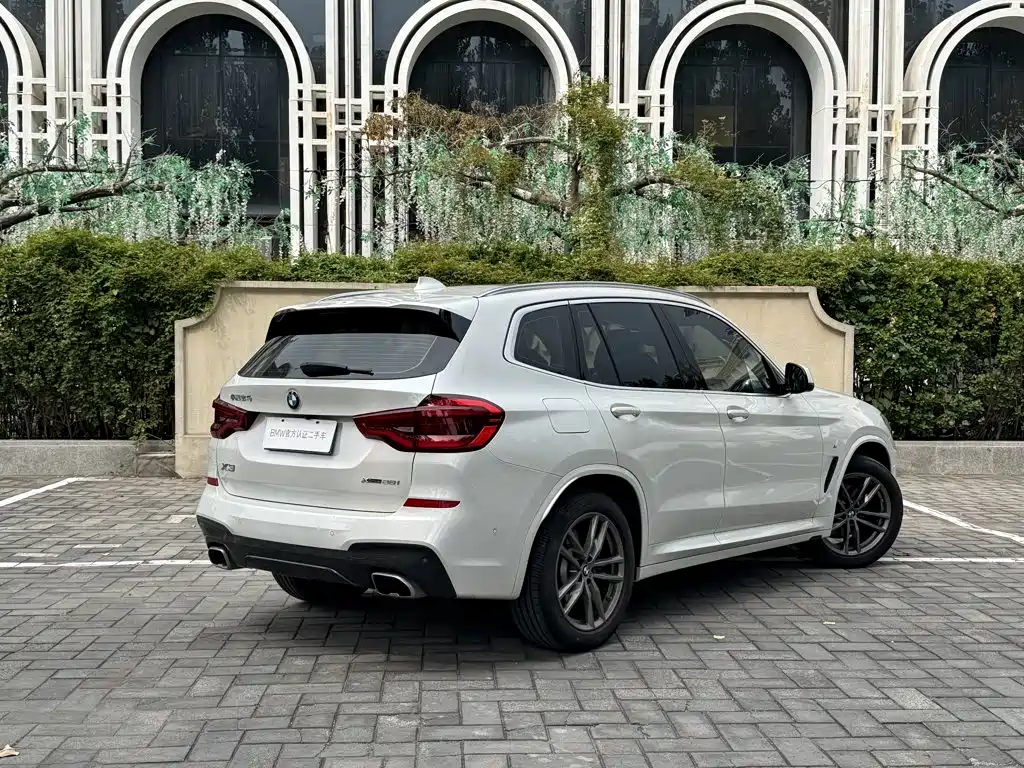 BMW X3 — фото 8