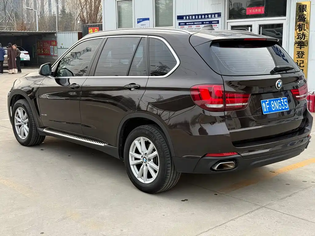BMW X5 (Import) — фото 4