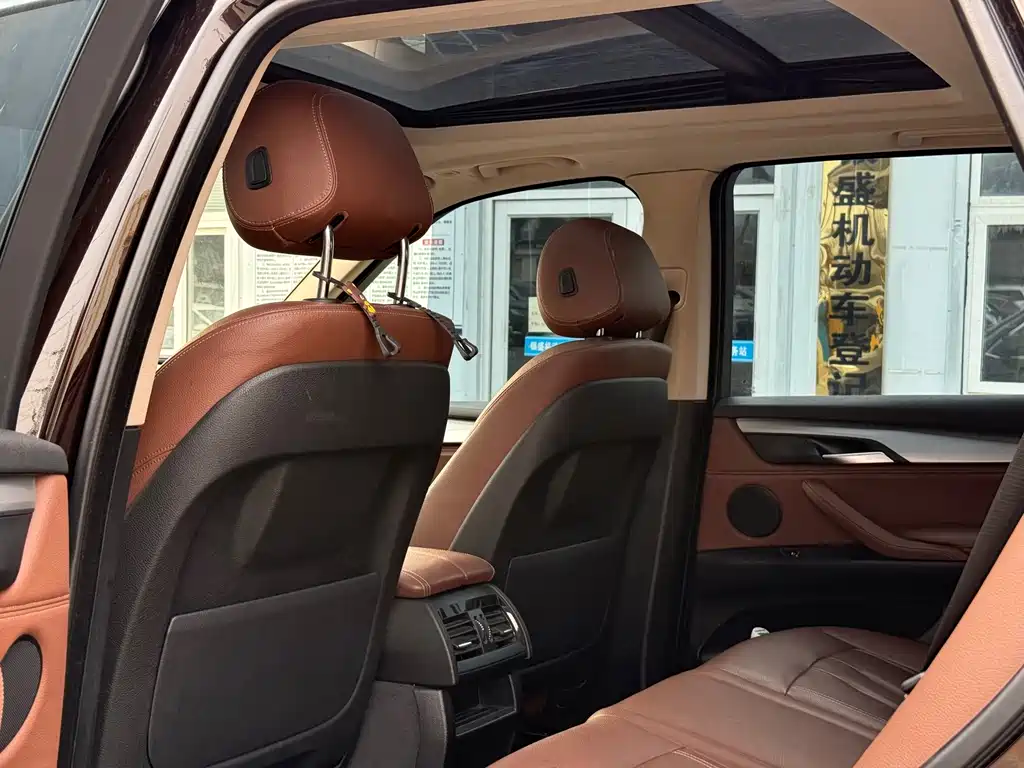 BMW X5 (Import) — фото 9
