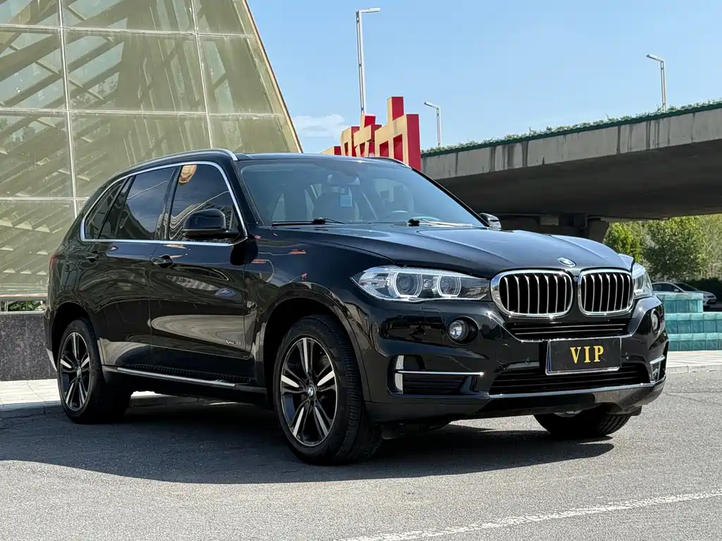 BMW X5 (Import) — фото 3