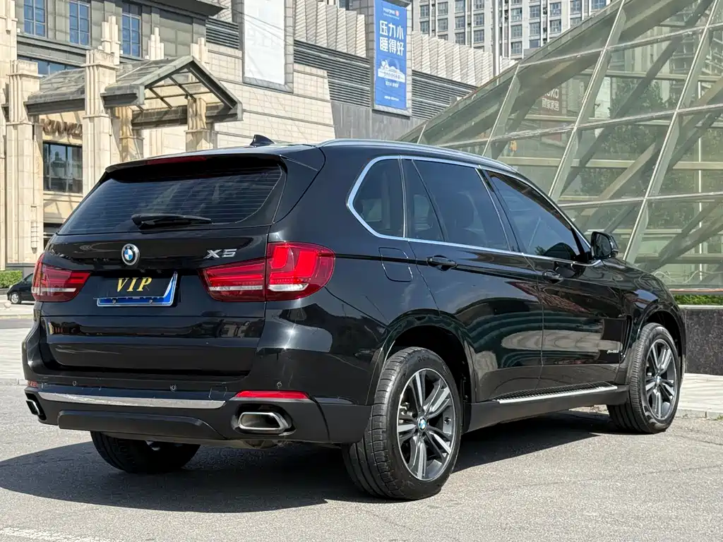 BMW X5 (Import) — фото 7