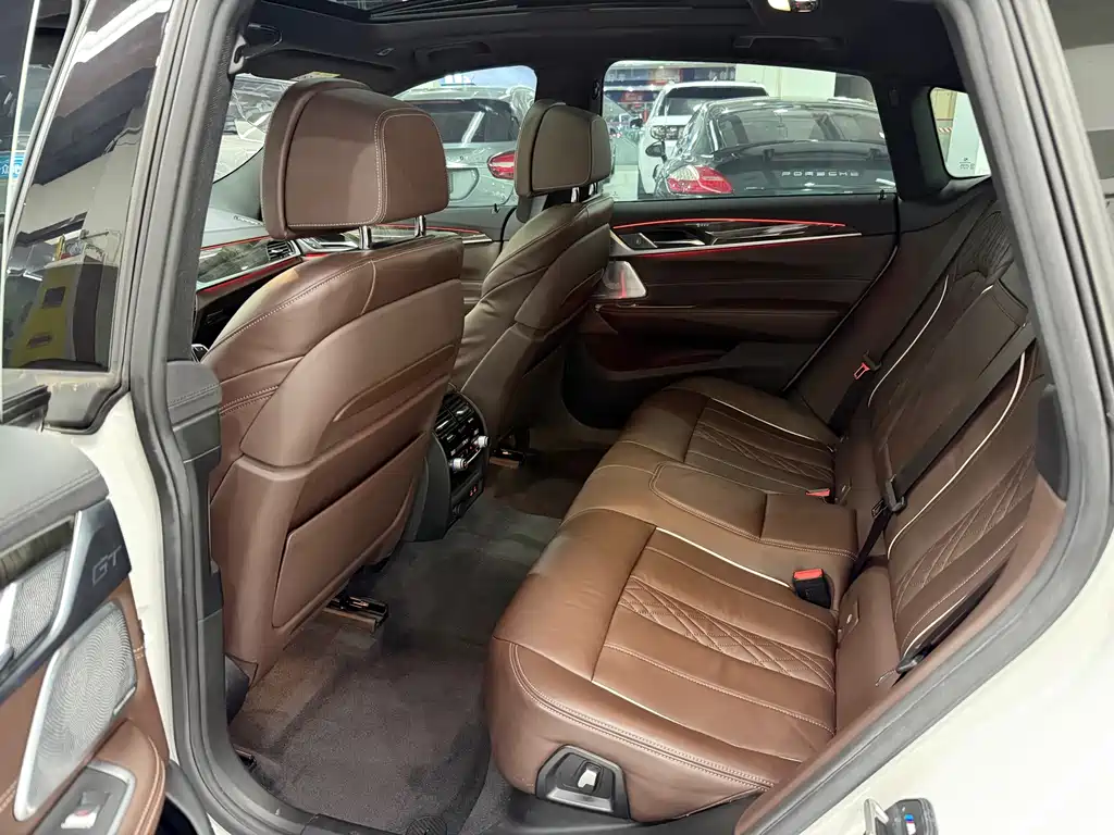 BMW 6 Series GT — фото 8