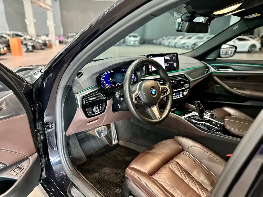 BMW 5 Series (Import) — фото 4