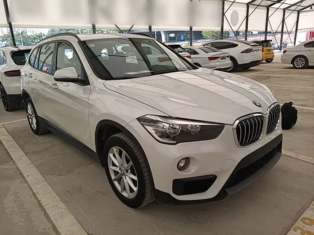 BMW X1 — фото 4