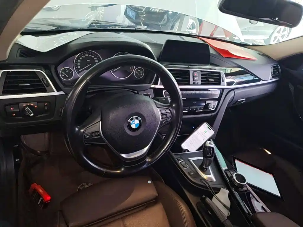 BMW 3 Series — фото 10