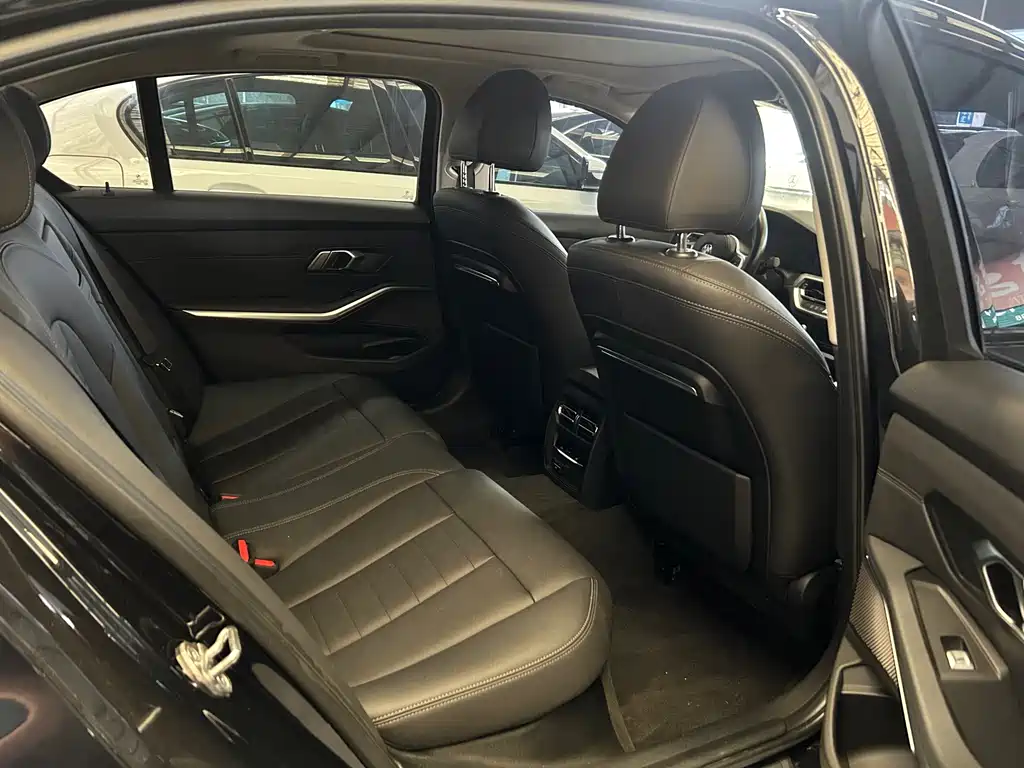 BMW 3 Series — фото 10