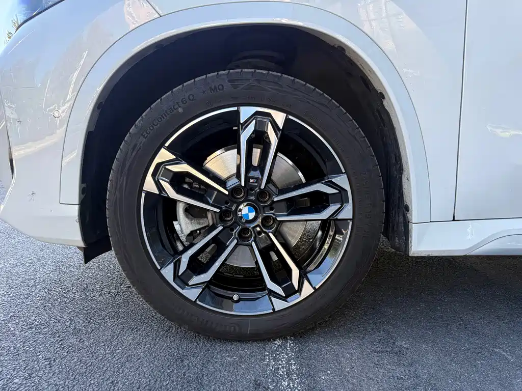 BMW X1 — фото 9