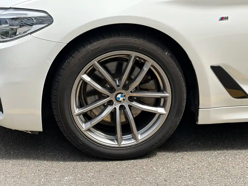 BMW 5 Series (Import) — фото 4