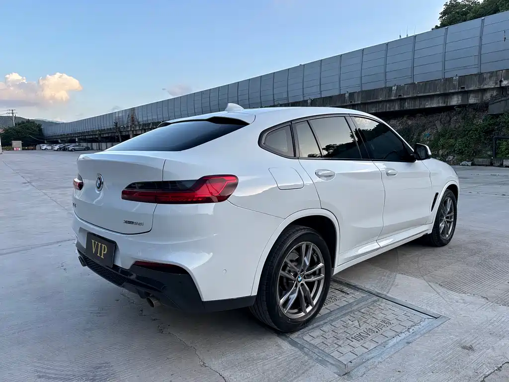 BMW X4 — фото 9