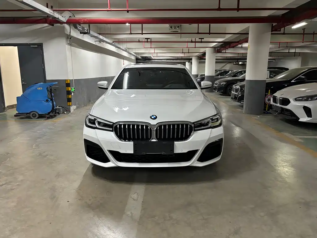 BMW 5 Series — фото 2