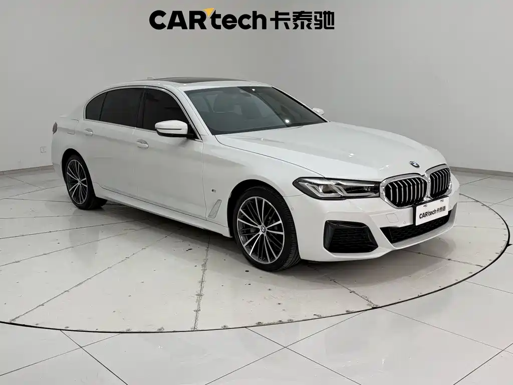 BMW 5 Series — фото 2