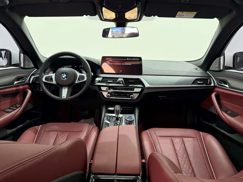 BMW 5 Series — фото 10