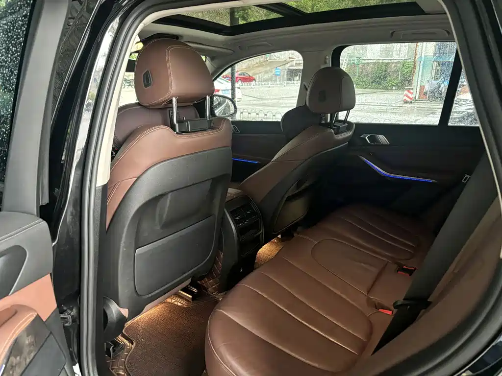 BMW X5 (Import) — фото 6