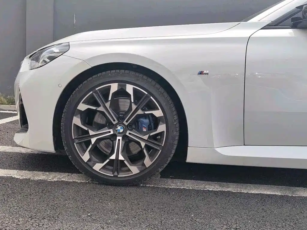 BMW M240i — фото 4