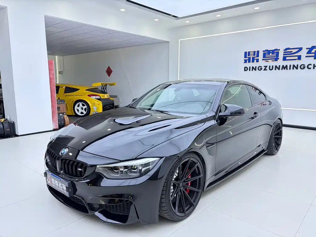 BMW M4 — фото 2