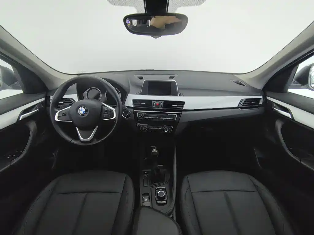 BMW X1 — фото 5