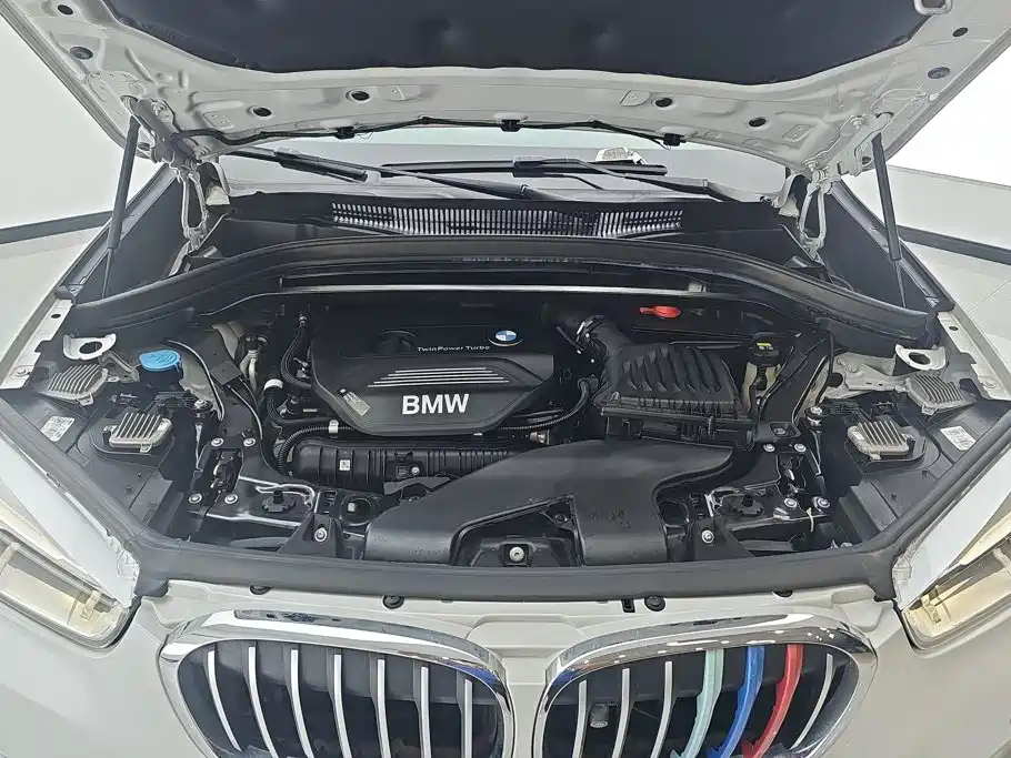 BMW X1 — фото 10