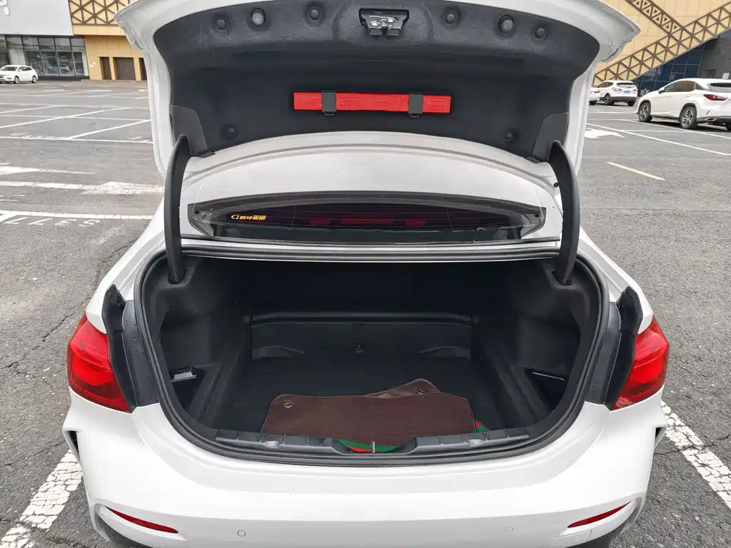 BMW 1 Series — фото 15