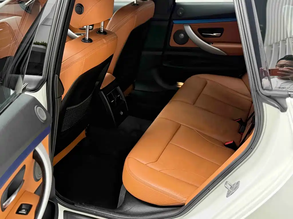 BMW 3 Series GT — фото 5