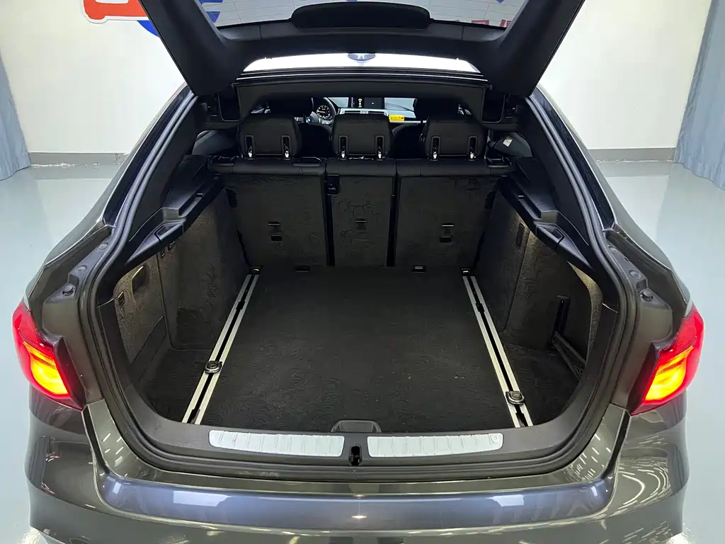 BMW 3 Series GT — фото 21