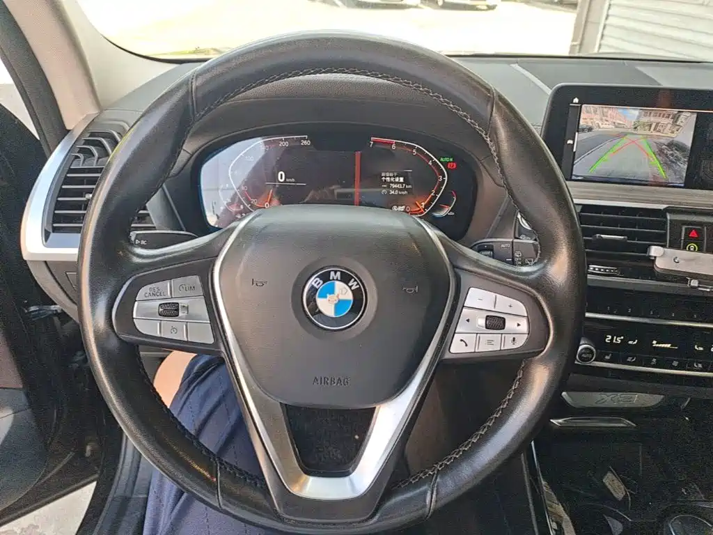 BMW X3 — фото 11