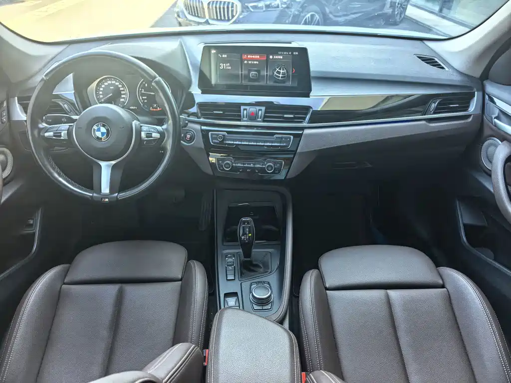 BMW X1 — фото 10