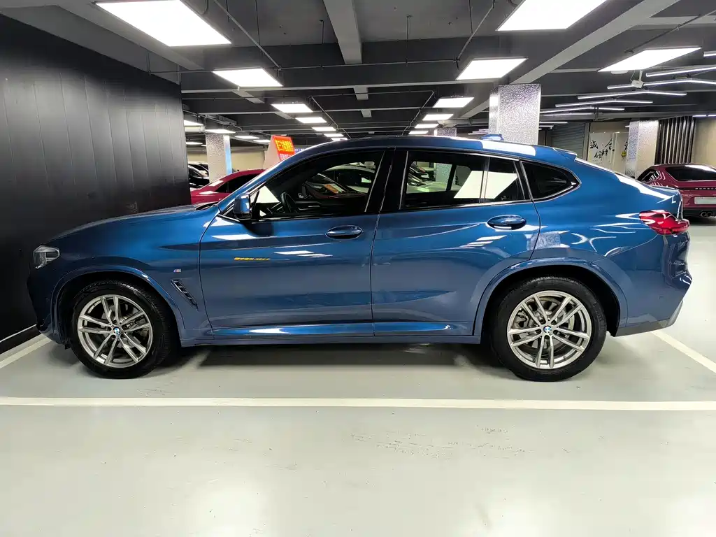 BMW X4 — фото 21