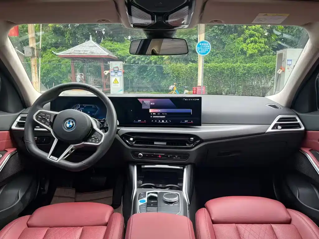 BMW i3 — фото 8