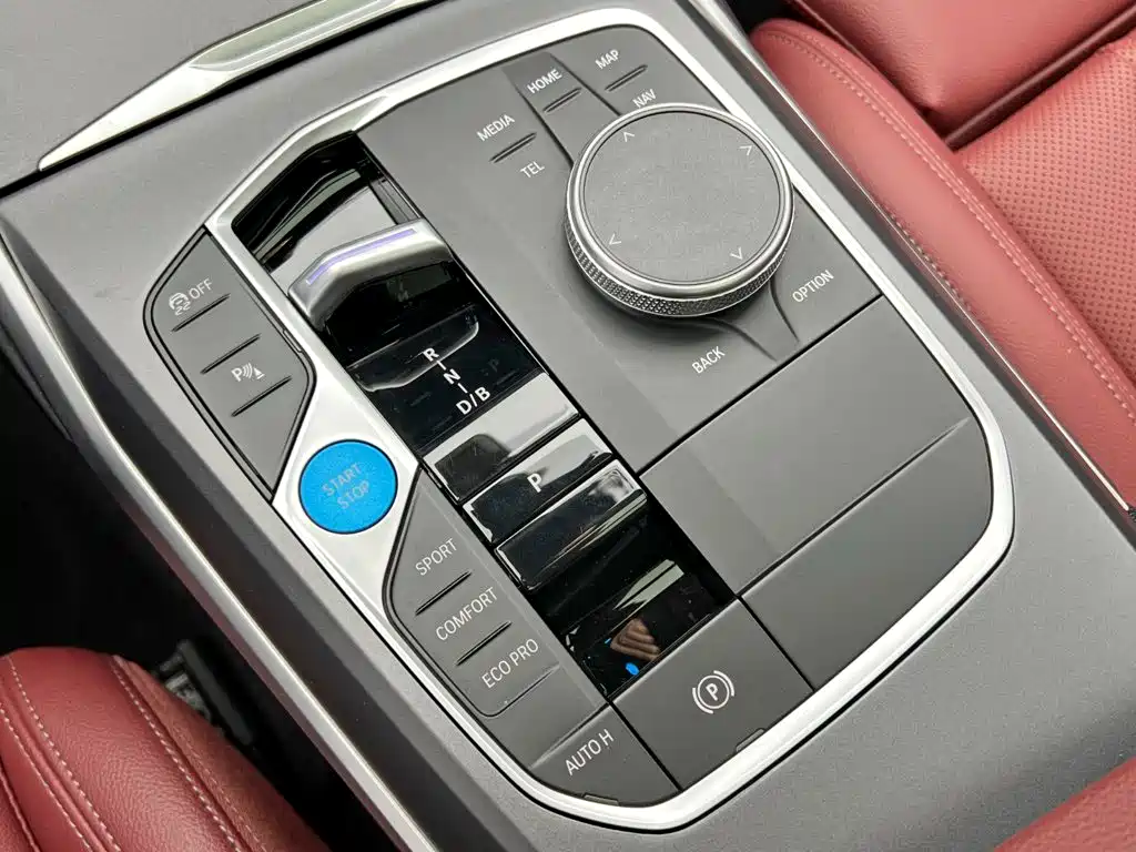 BMW i3 — фото 17