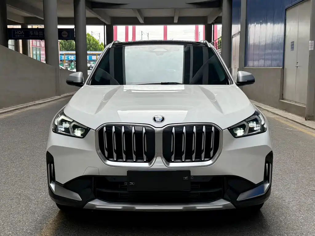 BMW X1 — фото 2