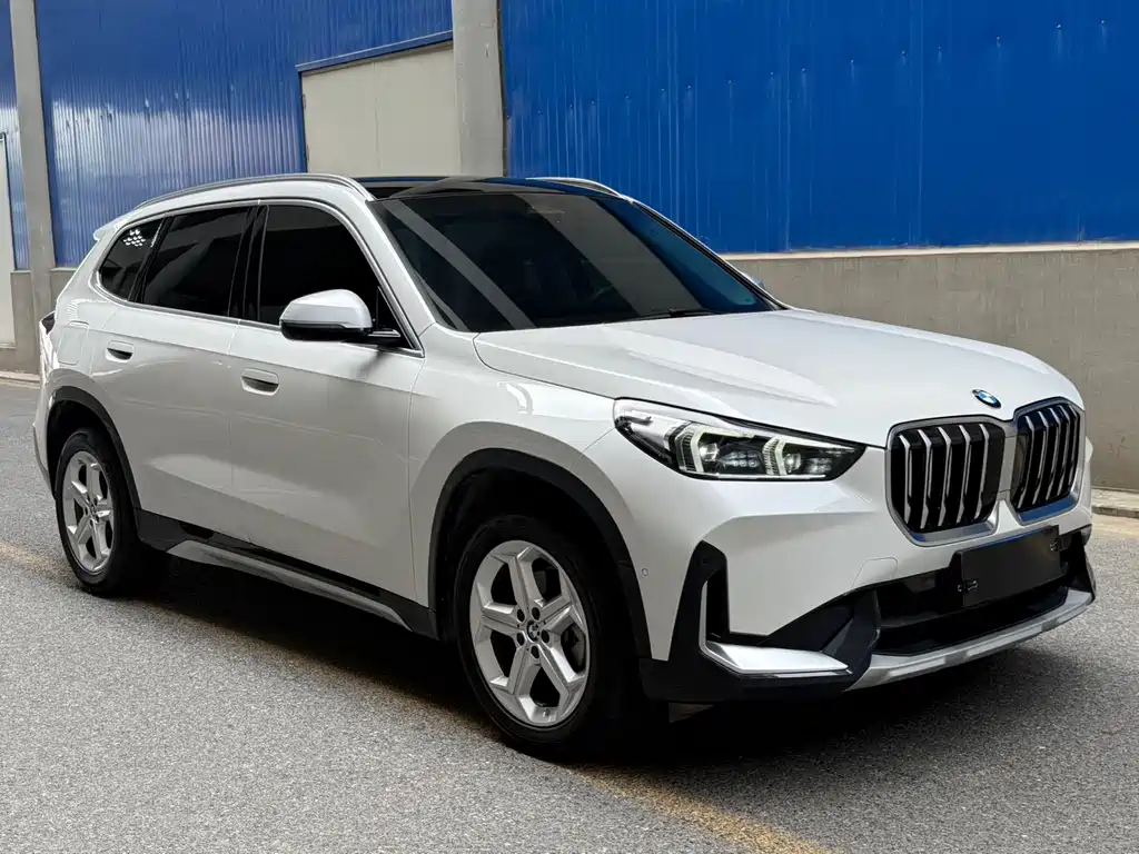 BMW X1 — фото 3