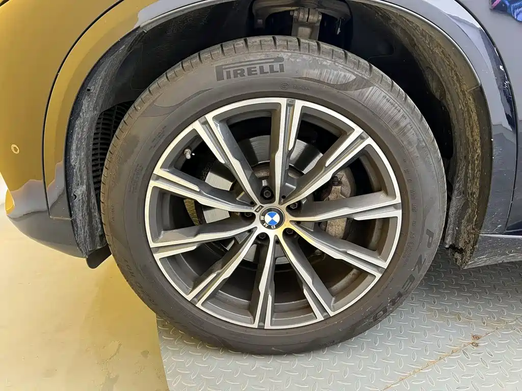 BMW X5 (Import) — фото 10