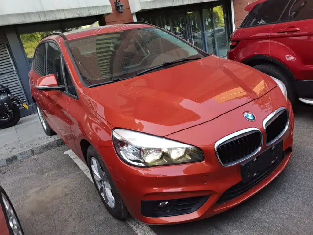 BMW 2 Series Active Tourer — фото 4