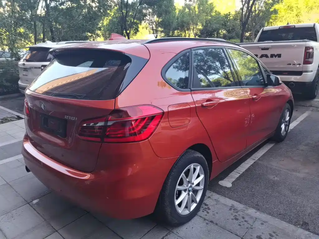 BMW 2 Series Active Tourer — фото 7