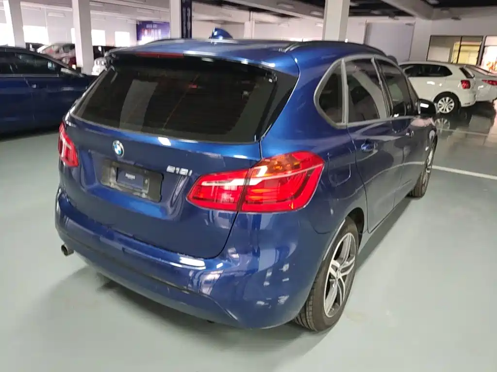 BMW 2 Series Active Tourer — фото 7