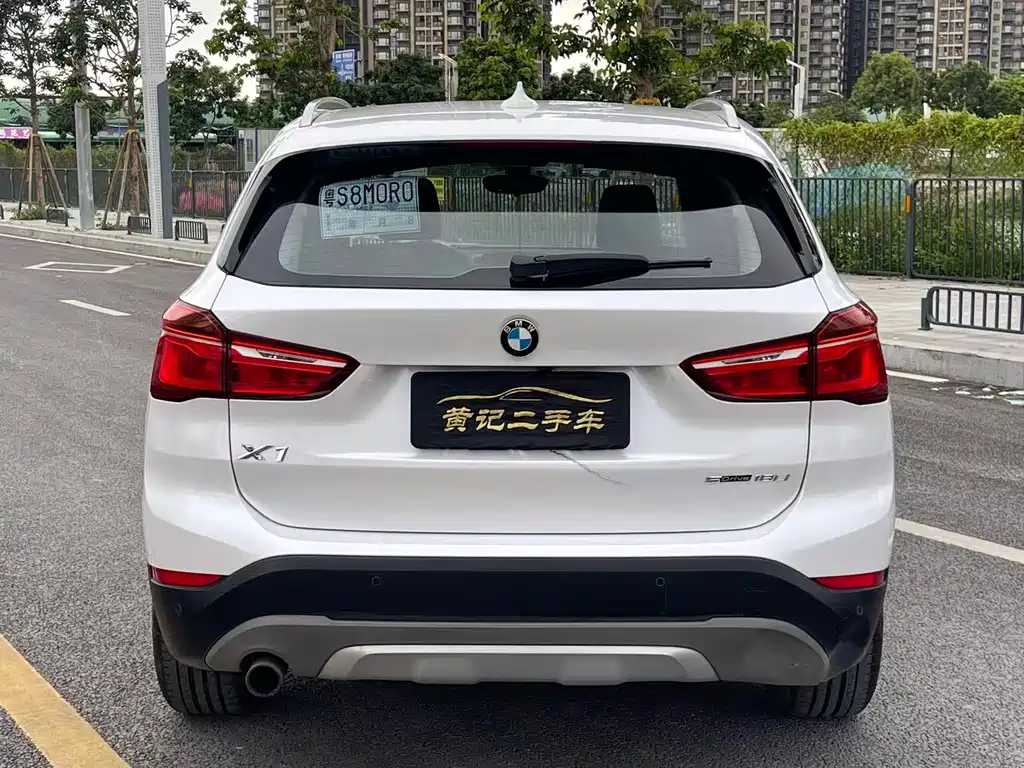 BMW X1 — фото 5