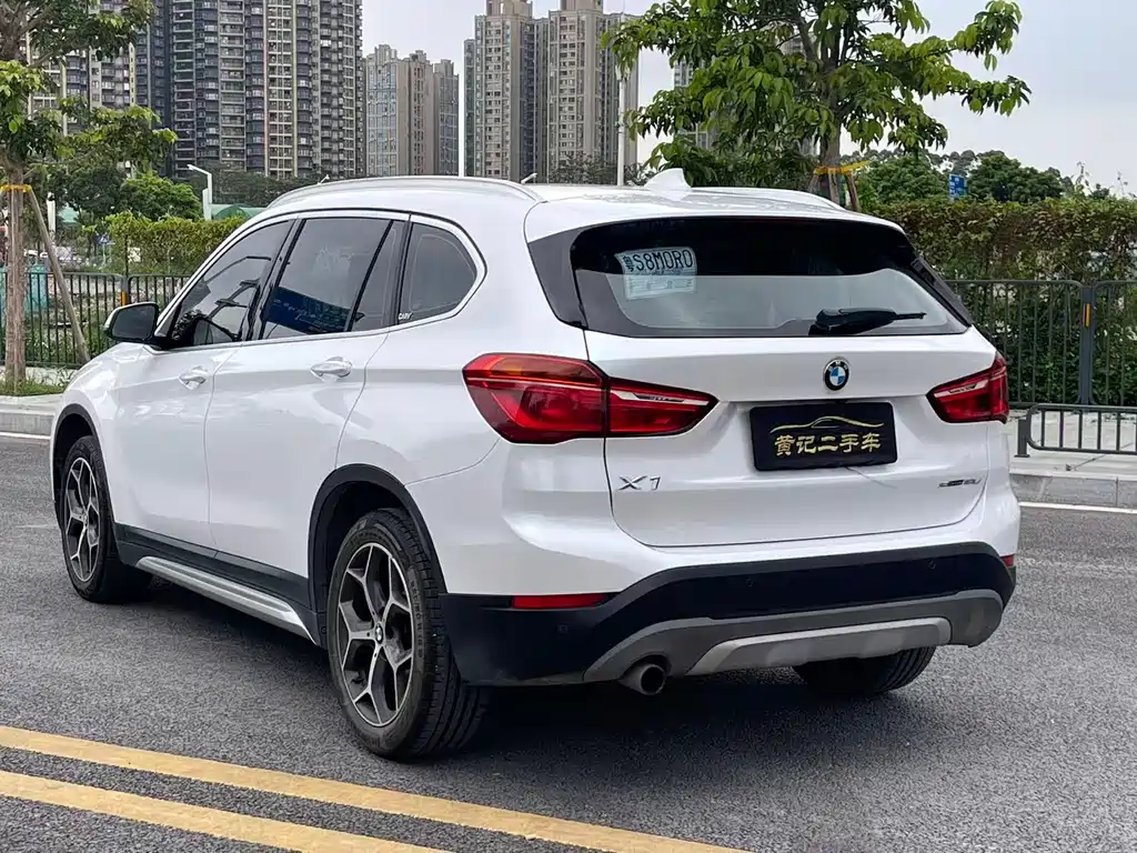 BMW X1 — фото 6